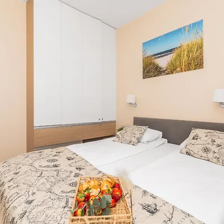 Apartamenty Mierzeja - Marina, Katy Rybackie, 100 M Od Zalewu Wislanego Exterior foto