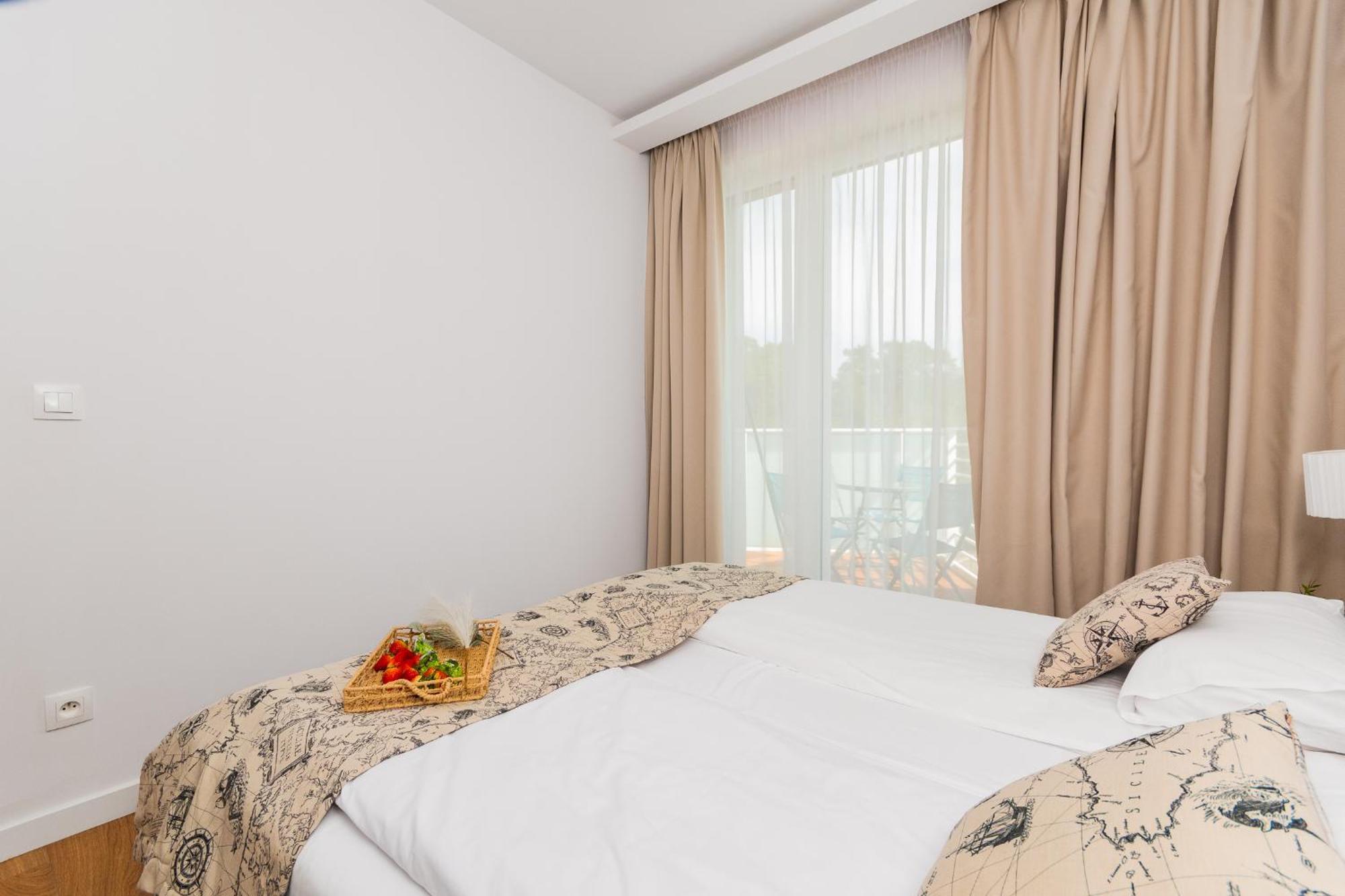 Apartment Apartamenty Mierzeja - Marina, Katy Rybackie, 100 M Od Zalewu Wislanego